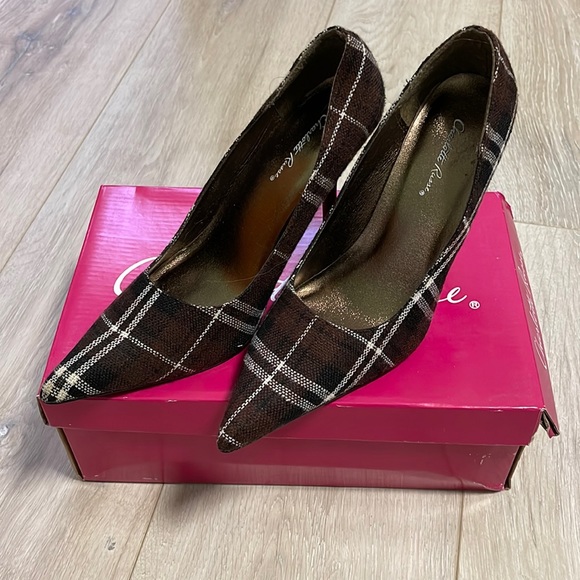 Charlotte Russe Shoes - Charlotte Russe plaid fabric heels*